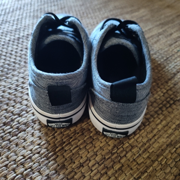 Toddler VANS size 8 - Picture 2 of 3